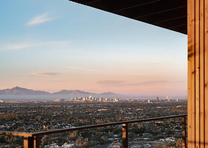 Skyeview - Award-winning Mountaintop Oasis *
