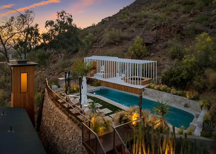 Skyeview - Award-winning Mountaintop Oasis