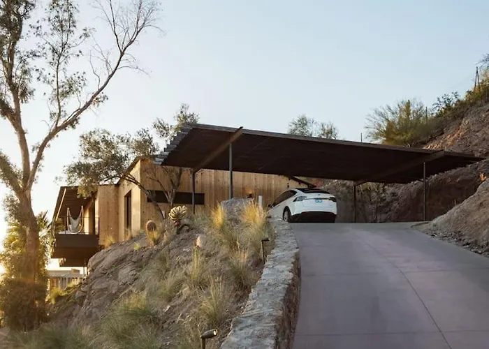 Skyeview - Award-winning Mountaintop Oasis